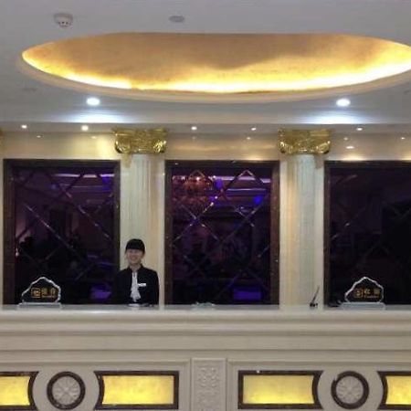 Moon&Bay Theme Hotel Xuchang エクステリア 写真